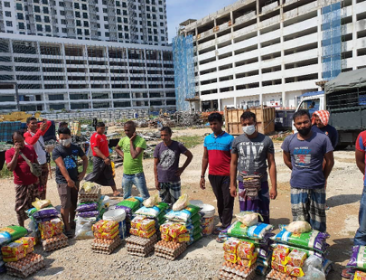 Paramount Property giving out groceries for our construction workers​​​​​​​