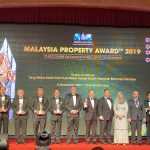 Dato Teo Chiang Quan receiving FIABCI Property Man 2019 award